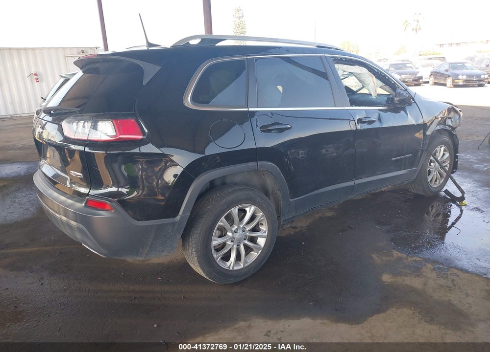 2019 JEEP CHEROKEE LATITUDE FWD VIN: 1C4PJLCX0KD290631