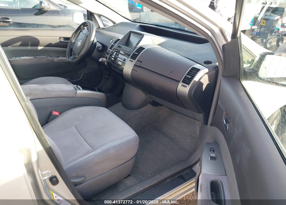 2004 TOYOTA PRIUS VIN: JTDKB20U740040745