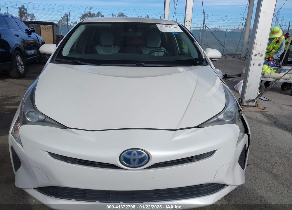 2018 TOYOTA PRIUS THREE VIN: JTDKARFU7J3054710