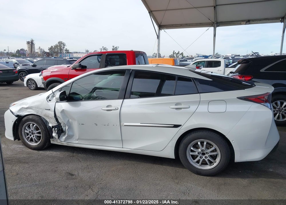 2018 TOYOTA PRIUS THREE VIN: JTDKARFU7J3054710