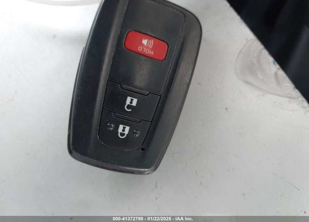 2018 TOYOTA PRIUS THREE VIN: JTDKARFU7J3054710