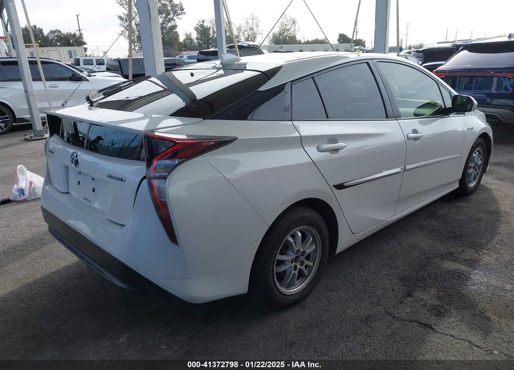 2018 TOYOTA PRIUS THREE VIN: JTDKARFU7J3054710