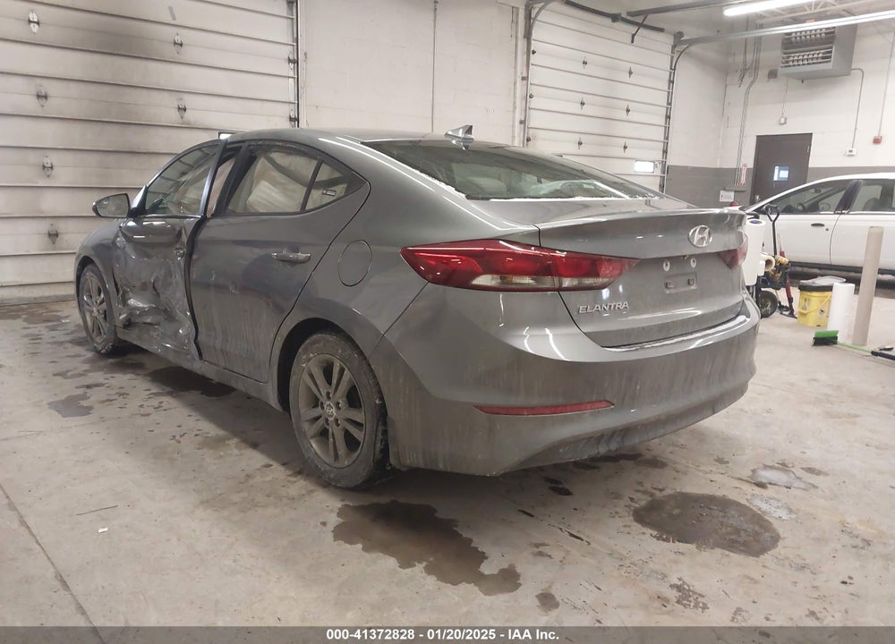 2017 HYUNDAI ELANTRA SE VIN: KMHD84LF0HU194238