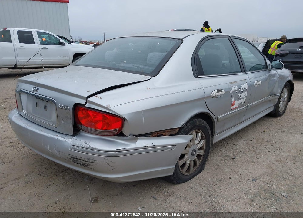 2004 HYUNDAI SONATA GLS/LX VIN: KMHWF35H64A007975