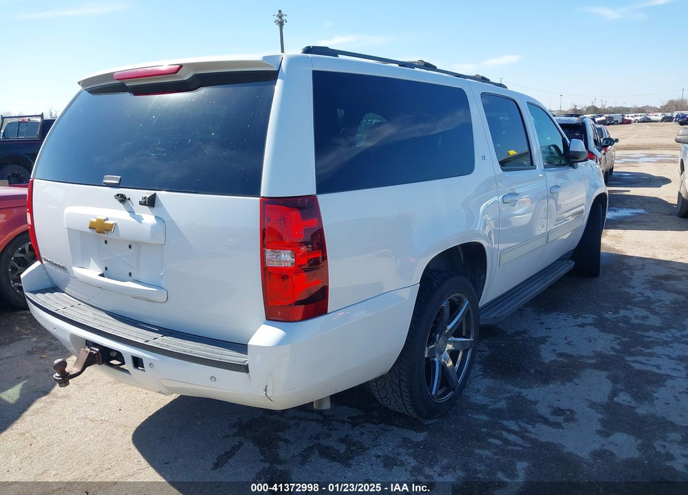 2013 CHEVROLET SUBURBAN 1500 LT VIN: 1GNSCJE06DR351096