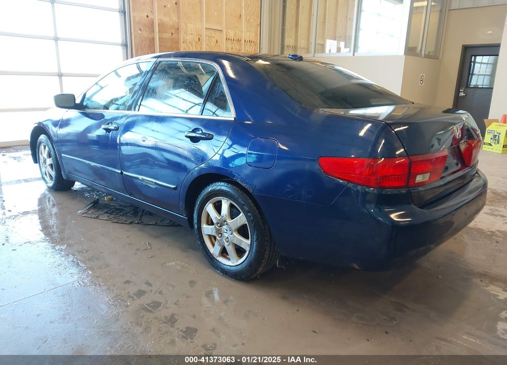 2005 HONDA ACCORD 3.0 EX VIN: 1HGCM66545A022318