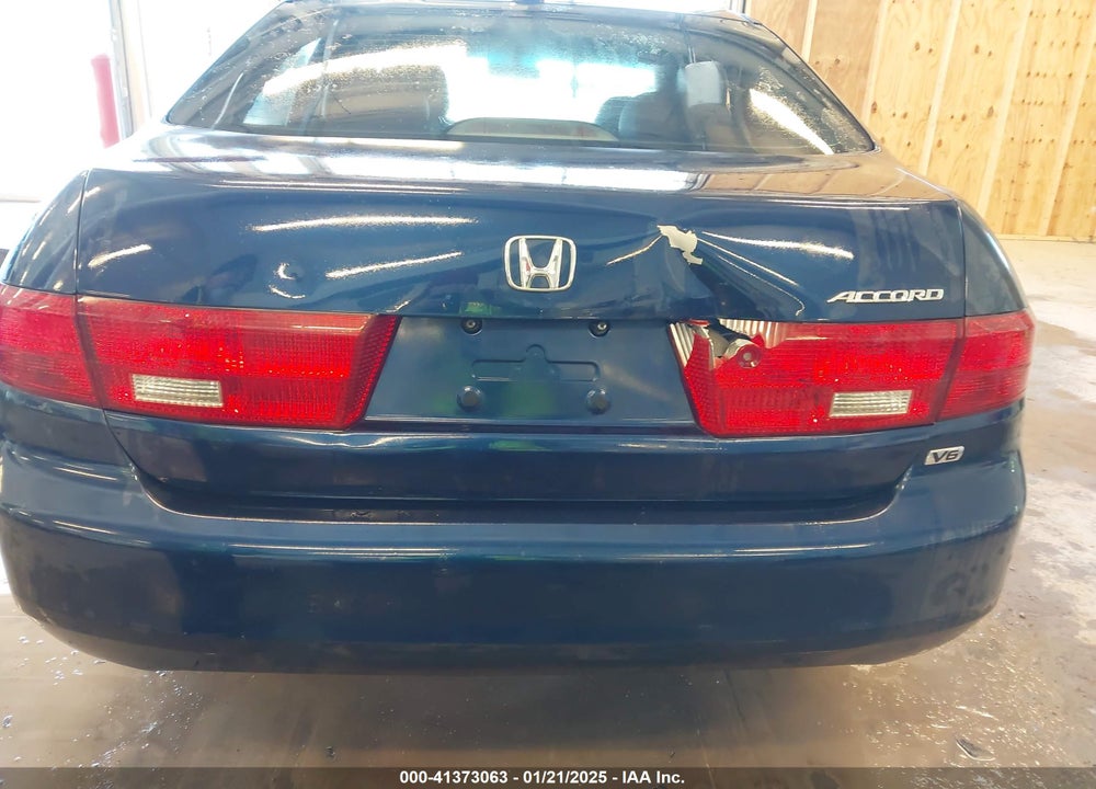 2005 HONDA ACCORD 3.0 EX VIN: 1HGCM66545A022318