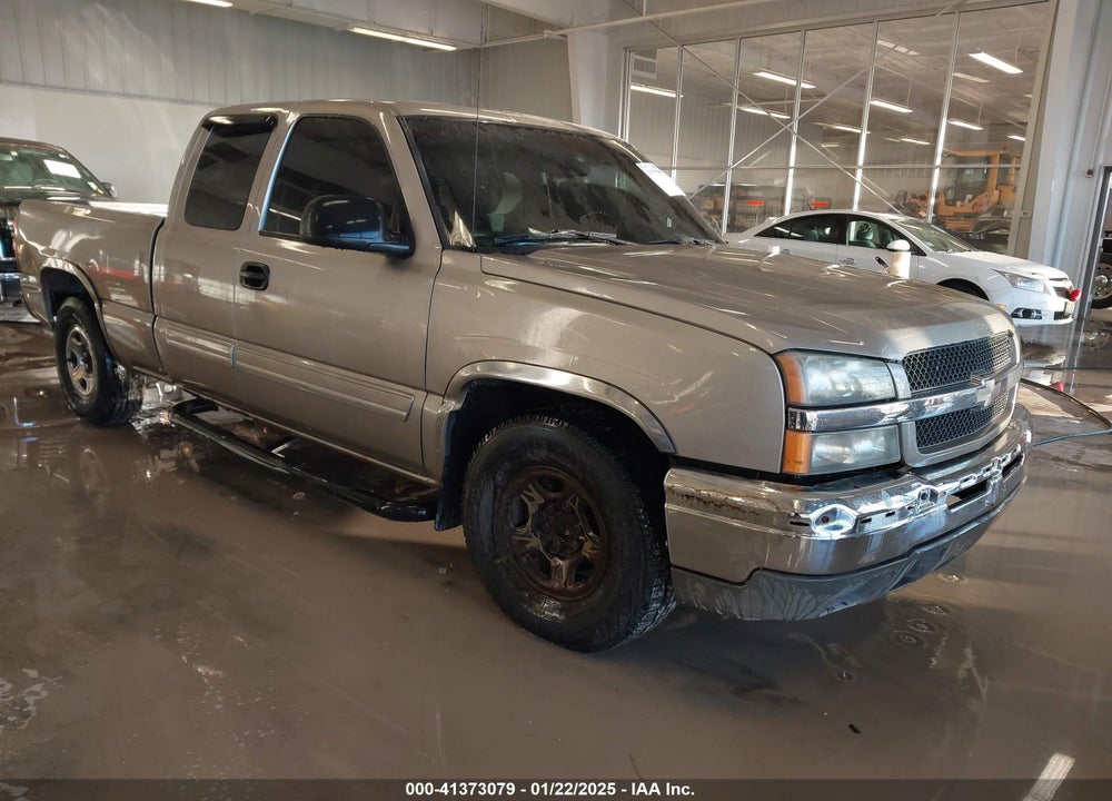 2003 CHEVROLET SILVERADO 1500 LS VIN: 2GCEC19V231358663