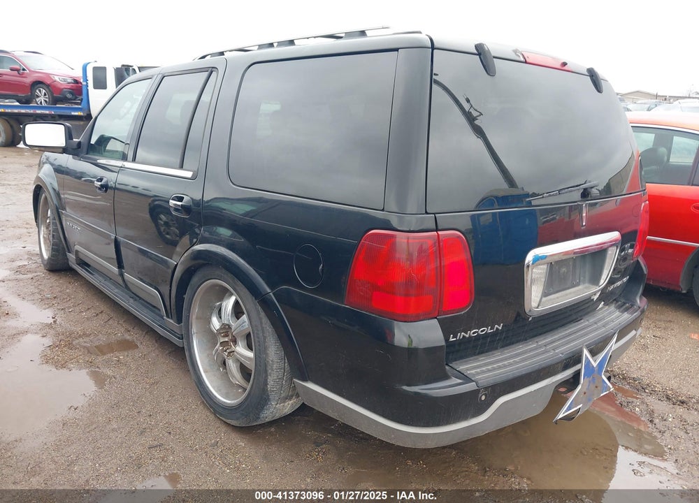 2004 LINCOLN NAVIGATOR VIN: 5LMFU28R24LJ30047