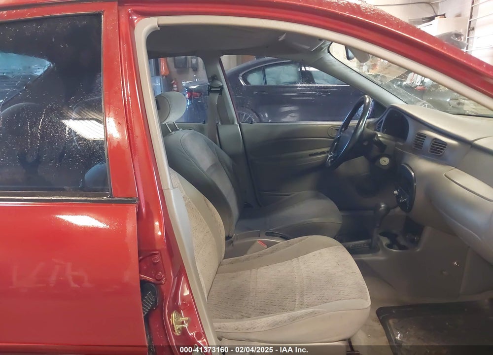 1998 FORD ESCORT SE VIN: 1FAFP13P7WW287272