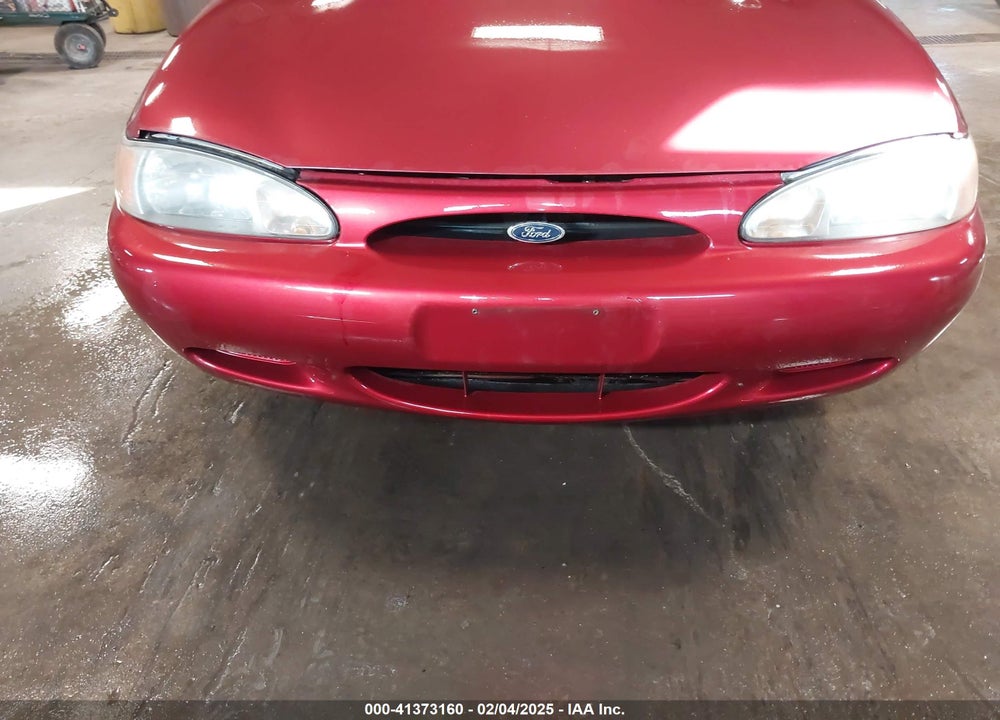 1998 FORD ESCORT SE VIN: 1FAFP13P7WW287272