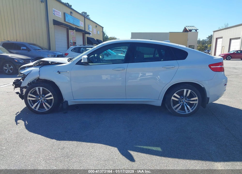 2011 BMW X6 M VIN: 5YMGZ0C56BLK13801