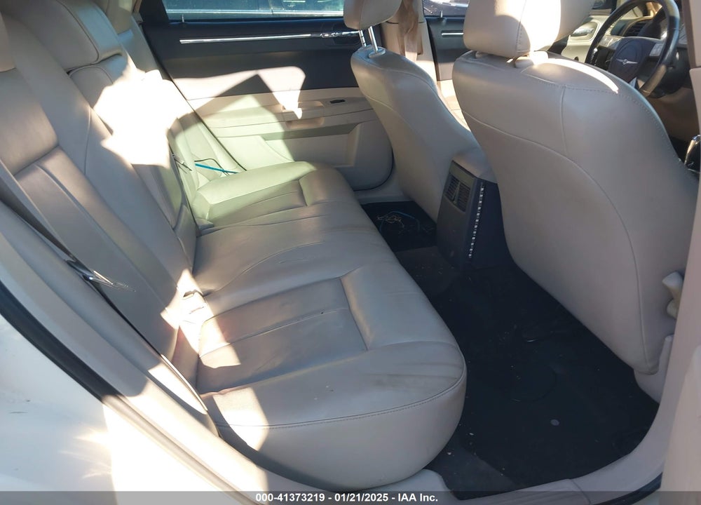 2005 CHRYSLER 300 TOURING VIN: 2C3JA53G15H139021