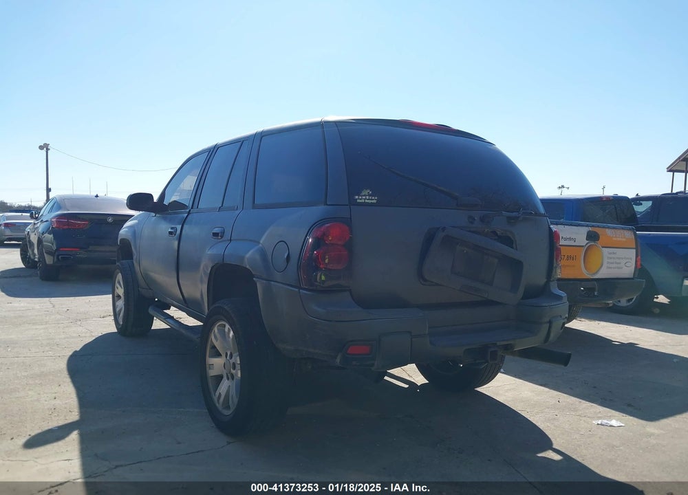 2004 CHEVROLET TRAILBLAZER LT VIN: 1GNDT13S542140462