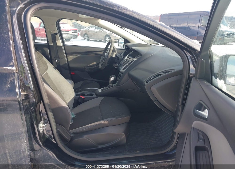2014 FORD FOCUS VIN: 1FADP3F24EL397554