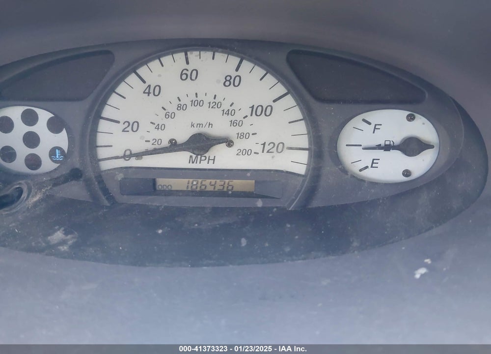 2002 TOYOTA ECHO VIN: JTDBT123520223389