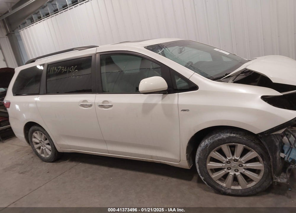 2017 TOYOTA SIENNA XLE 7 PASSENGER VIN: 5TDDZ3DC5HS162874