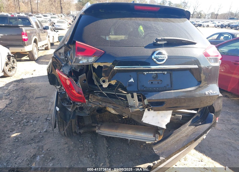 2017 NISSAN ROGUE VIN: KNMAT2MV8HP576175