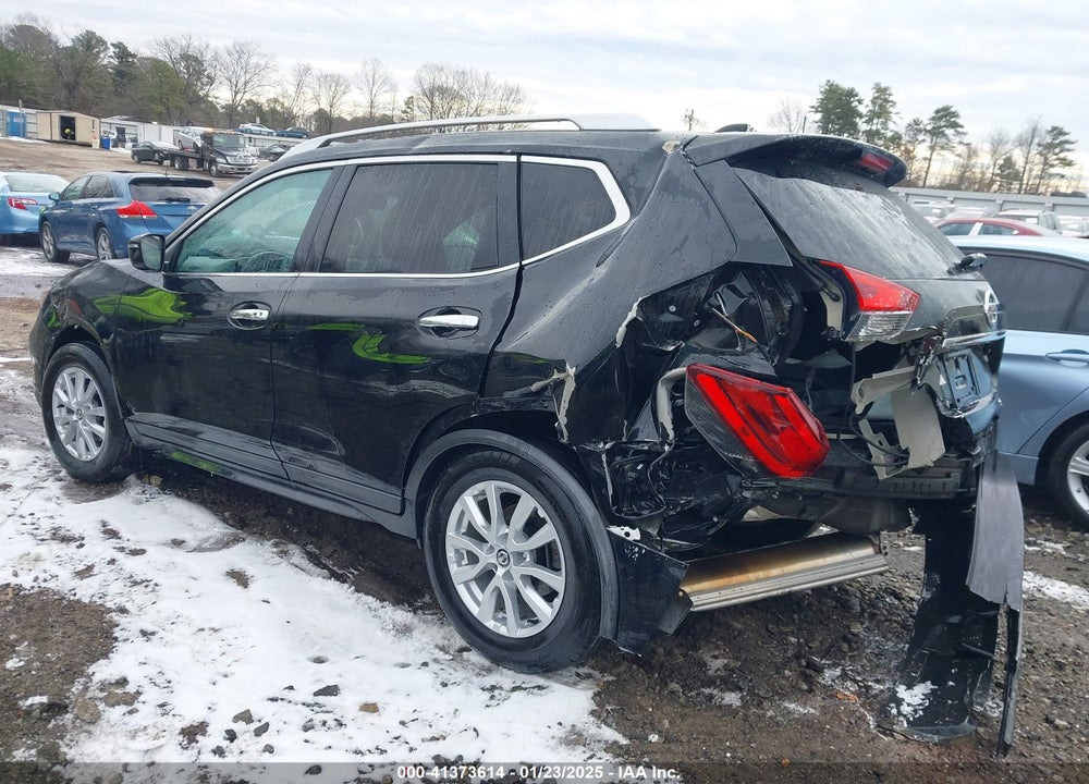 2017 NISSAN ROGUE VIN: KNMAT2MV8HP576175