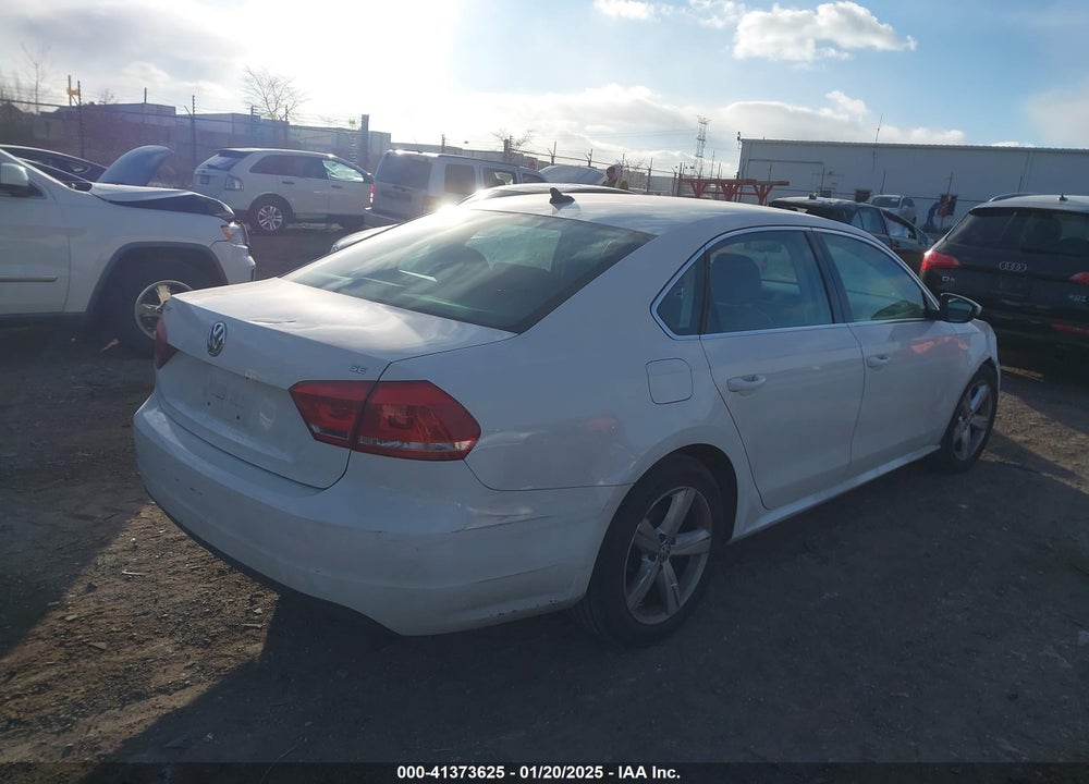 2012 VOLKSWAGEN PASSAT VIN: 1VWBP7A3XCC084978