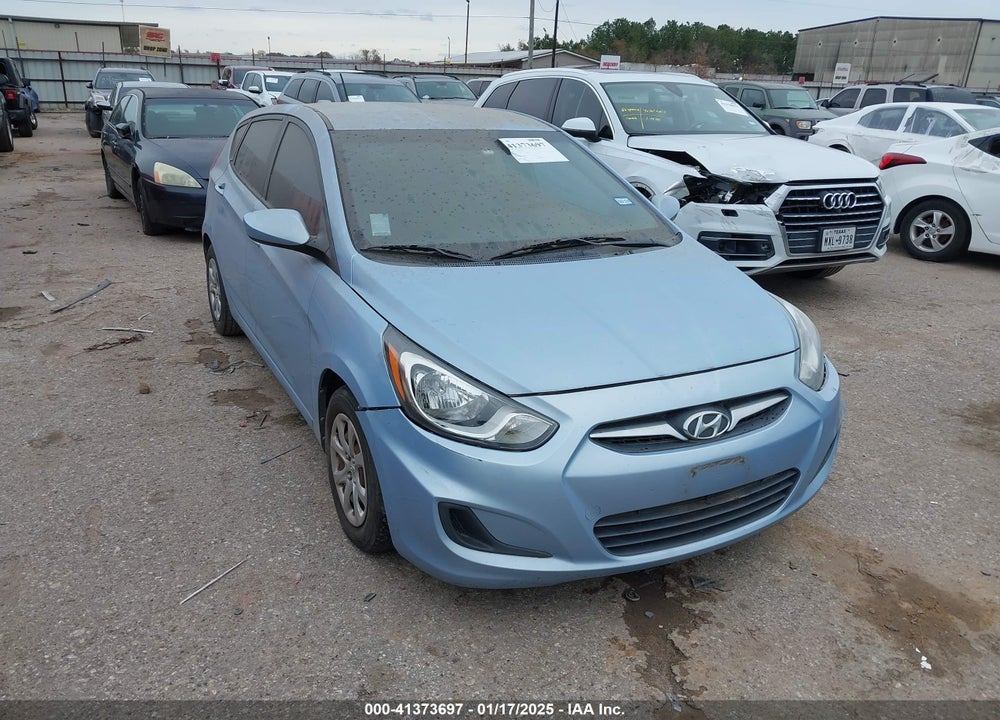 2013 HYUNDAI ACCENT GS VIN: KMHCT5AE1DU122582