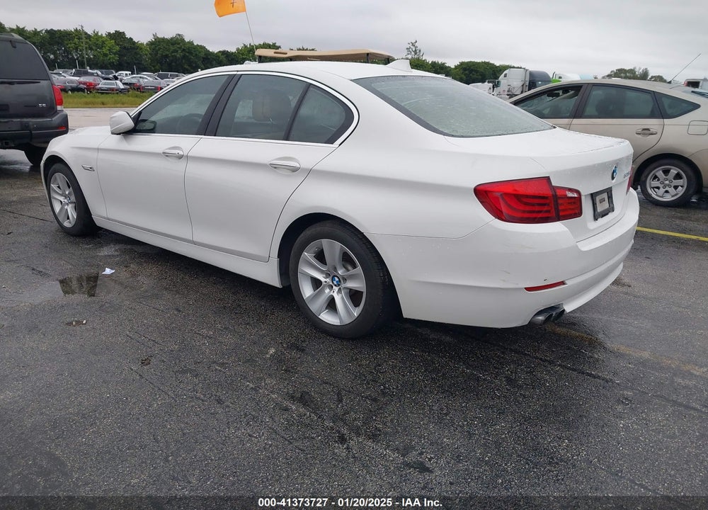 2012 BMW 528I VIN: WBAXG5C55CDW85766