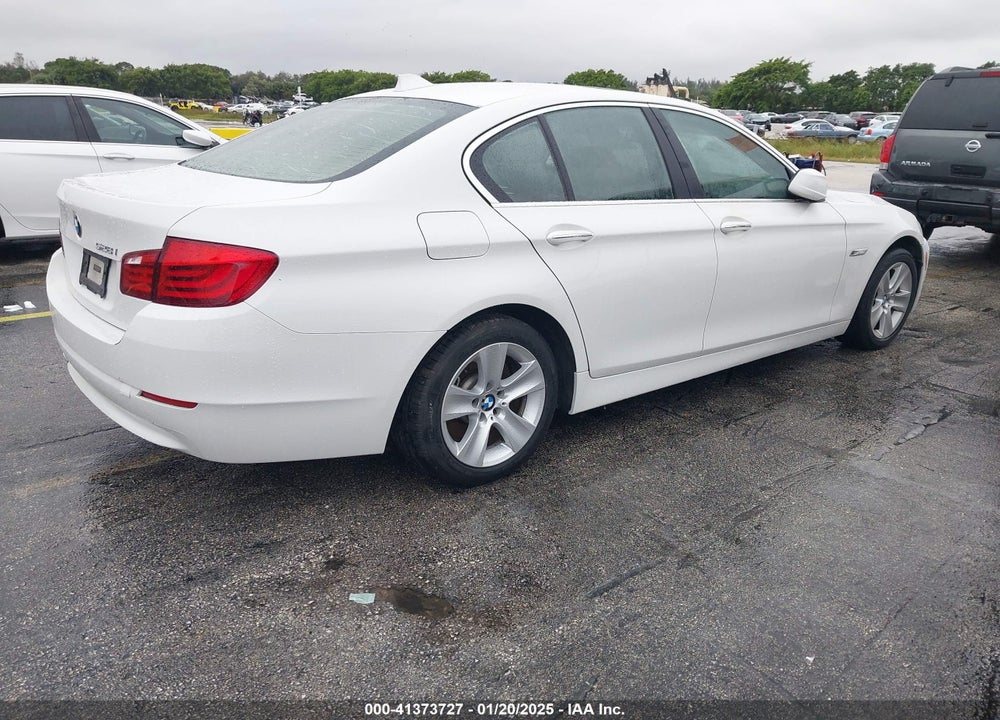 2012 BMW 528I VIN: WBAXG5C55CDW85766