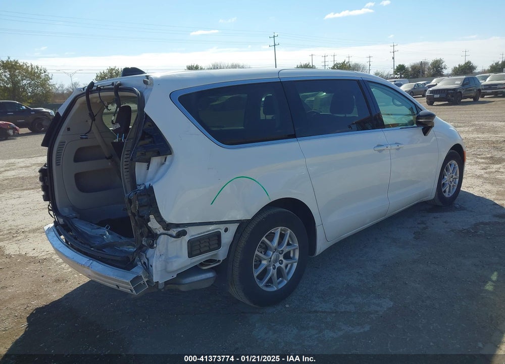 2024 CHRYSLER PACIFICA TOURING L VIN: 2C4RC1BG5RR120118