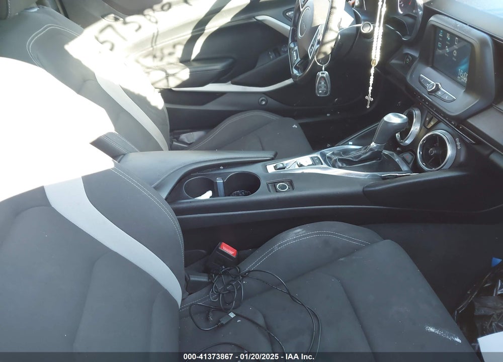 2017 CHEVROLET CAMARO VIN: 1G1FB1RSXH0180994