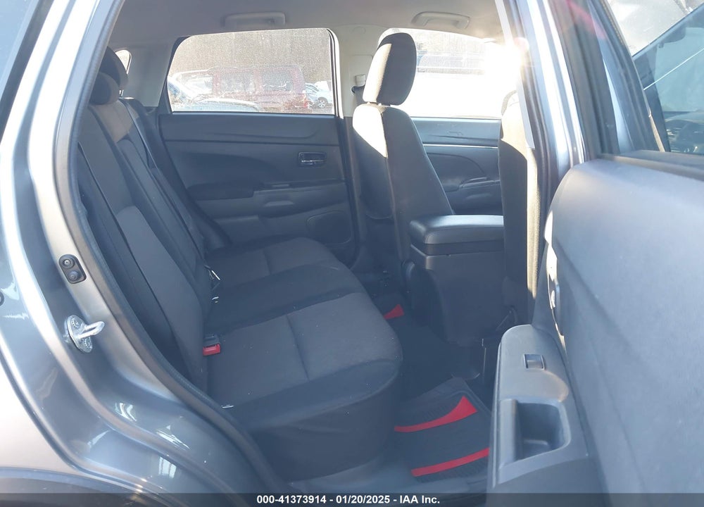2018 MITSUBISHI OUTLANDER SPORT 2.0 LE VIN: JA4AP3AU2JU014599