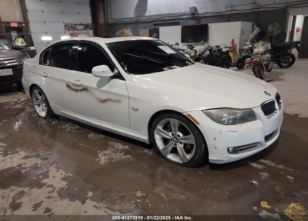 2011 BMW 335I VIN: WBAPM5G54BNN00151