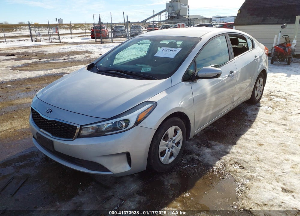 2017 KIA FORTE VIN: 3KPFL4A71HE158113