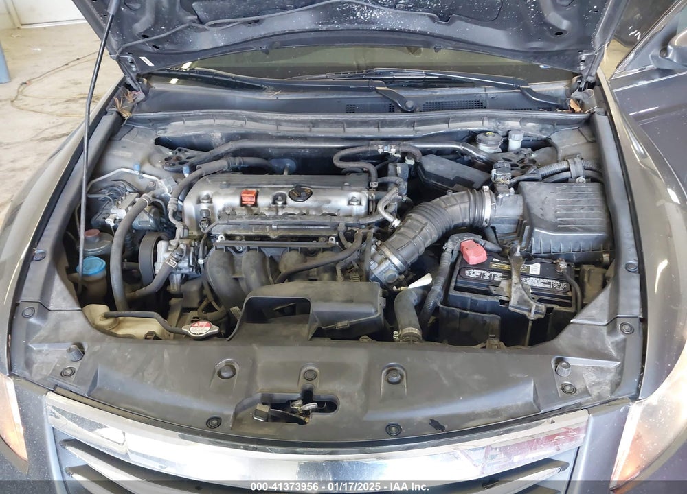 2011 HONDA ACCORD 2.4 EX VIN: 1HGCP2E75BA107490