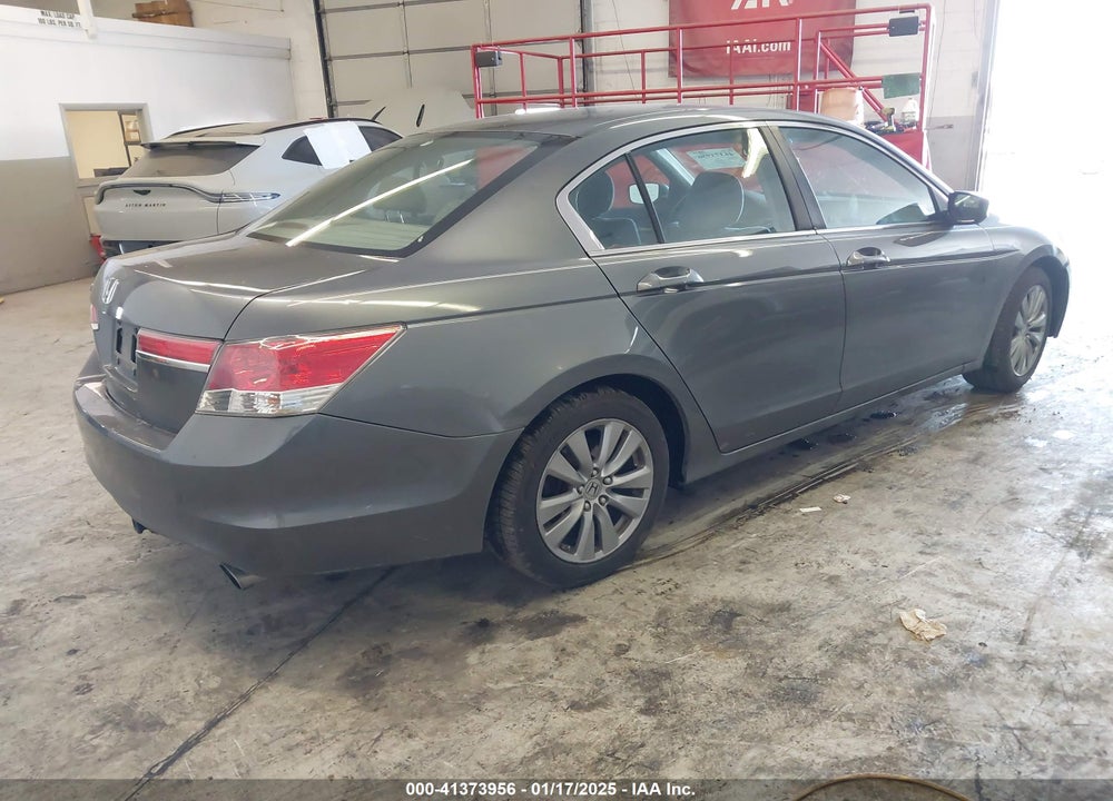 2011 HONDA ACCORD 2.4 EX VIN: 1HGCP2E75BA107490