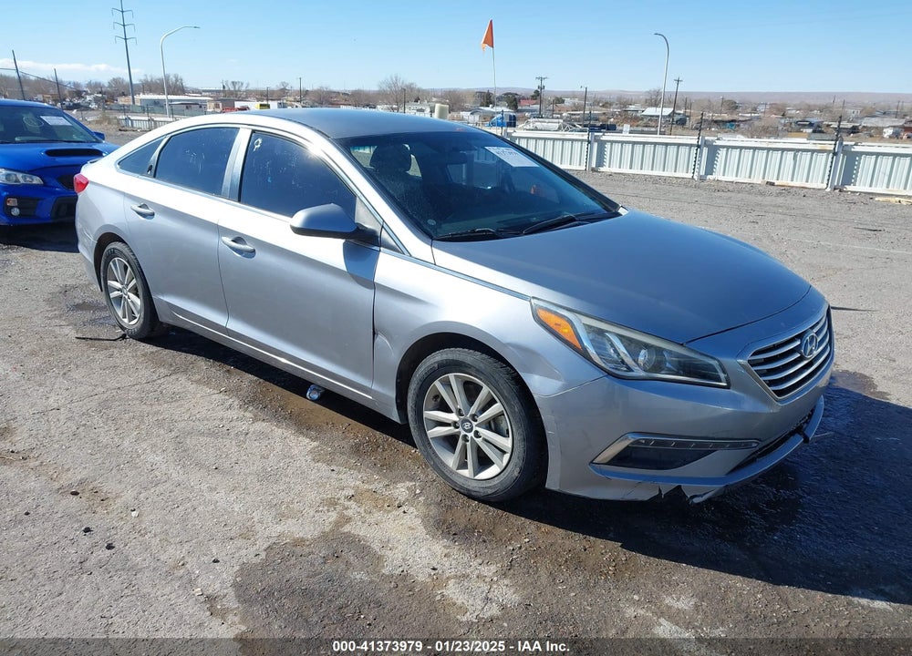 2015 HYUNDAI SONATA SE VIN: 5NPE24AF8FH247837