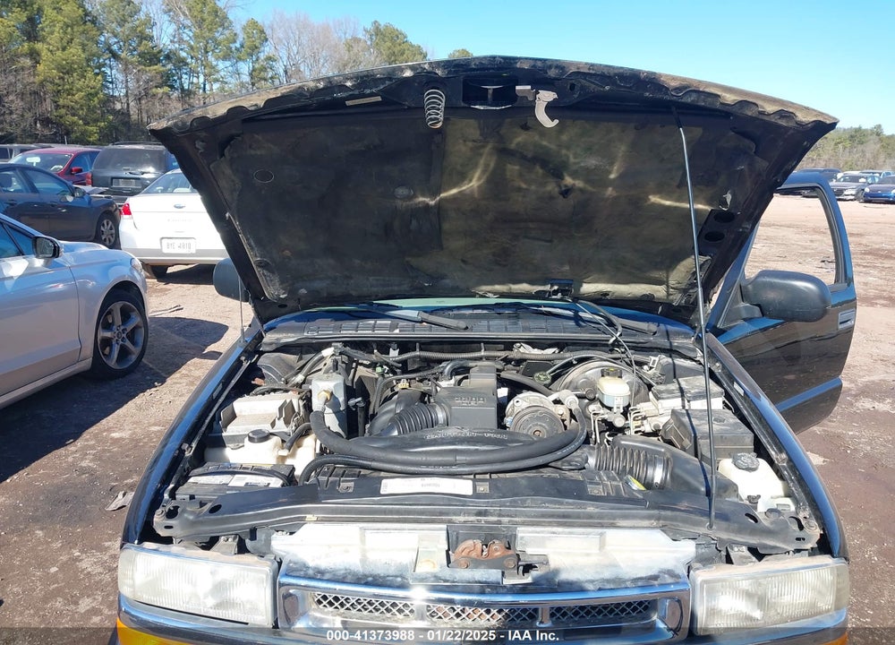1999 CHEVROLET S-10 LS VIN: 1GCCS1441X8173712