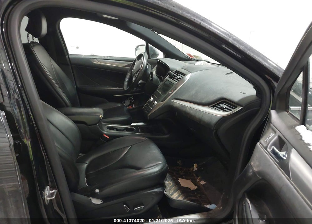 2016 LINCOLN MKC VIN: 5LMCJ1D94GUJ18170