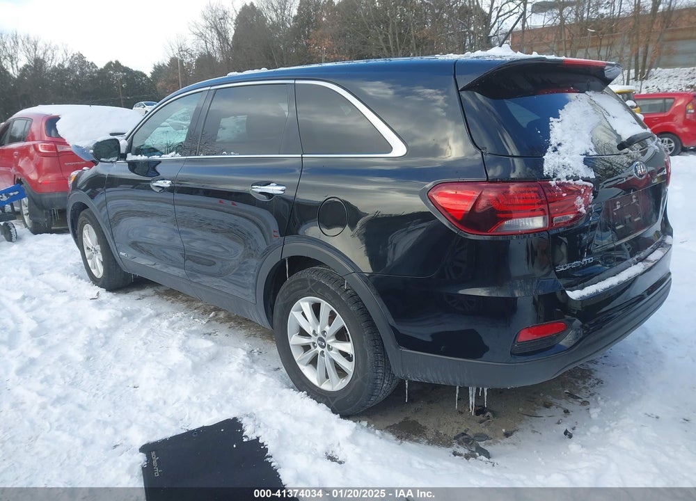 2019 KIA SORENTO 3.3L LX VIN: 5XYPGDA5XKG558947