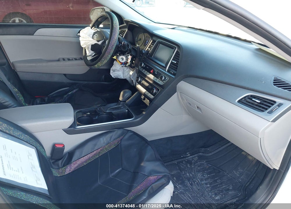 2018 HYUNDAI SONATA VIN: 5NPE24AAXJH710932