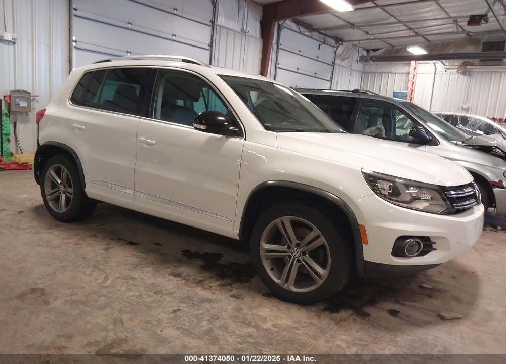 2017 VOLKSWAGEN TIGUAN 2.0T SPORT VIN: WVGUV7AXXHK019674