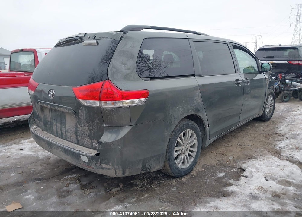 2012 TOYOTA SIENNA XLE V6 8 PASSENGER VIN: 5TDYK3DCXCS206978