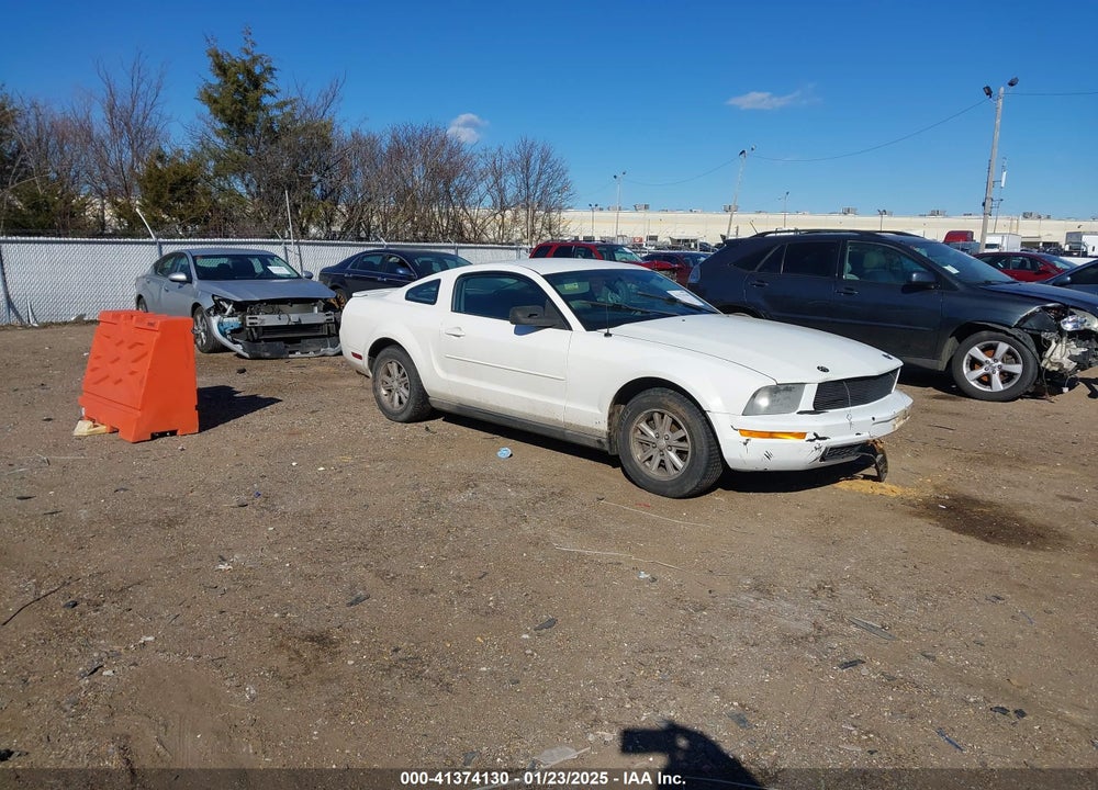 2007 FORD MUSTANG V6 DELUXE/V6 PREMIUM VIN: 1ZVFT80N975358798