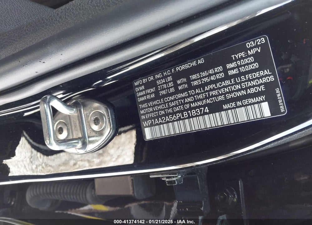 2023 PORSCHE MACAN T VIN: WP1AA2A56PLB18374