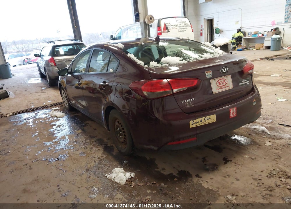 2017 KIA FORTE VIN: 3KPFK4A75HE037054