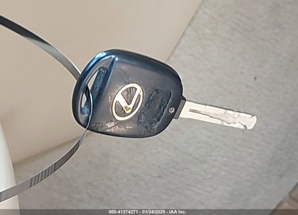 2005 LEXUS ES 330 VIN: JTHBA30GX55132230