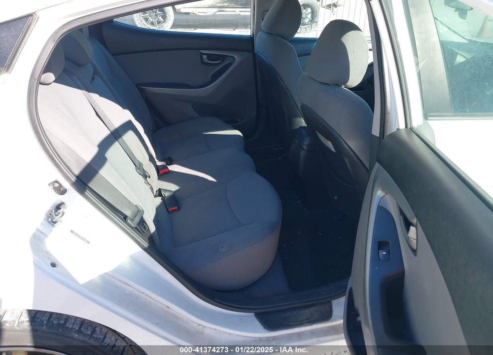 2014 HYUNDAI ELANTRA SE VIN: 5NPDH4AE3EH476586