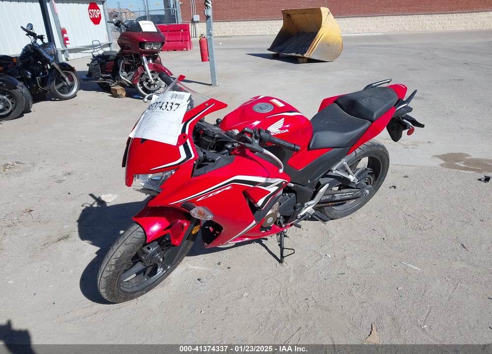 2022 HONDA CBR300 RA VIN: MLHNC5158N5800220