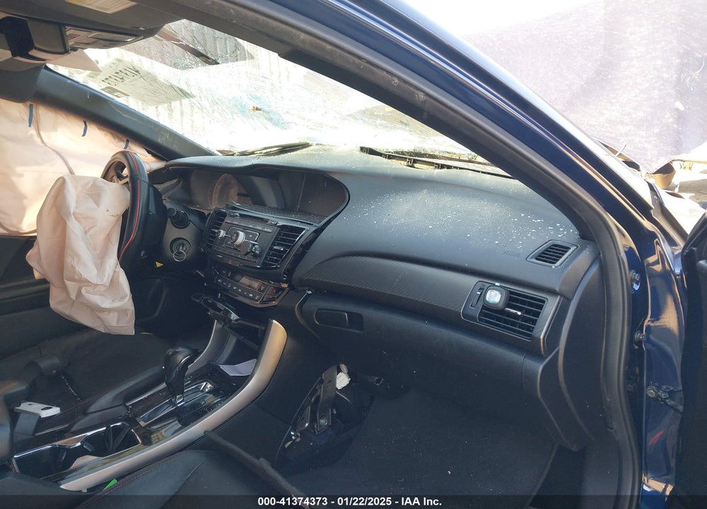 2017 HONDA ACCORD VIN: 1HGCR2F12HA203011