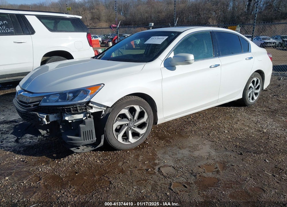 2016 HONDA ACCORD EX-L V-6 VIN: 1HGCR3F08GA000569