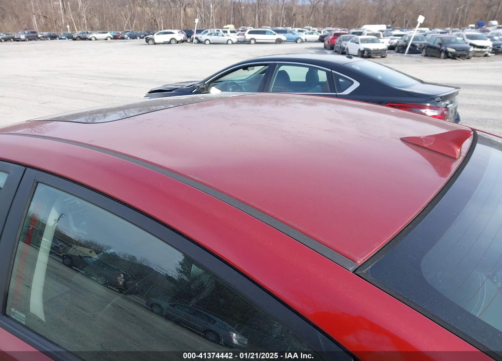 2011 HYUNDAI ELANTRA LIMITED (ULSAN PLANT) VIN: KMHDH4AE7BU088824